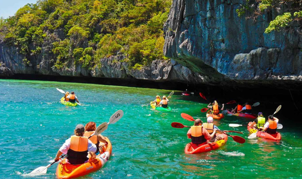 kayaking angthong national marine park excursion