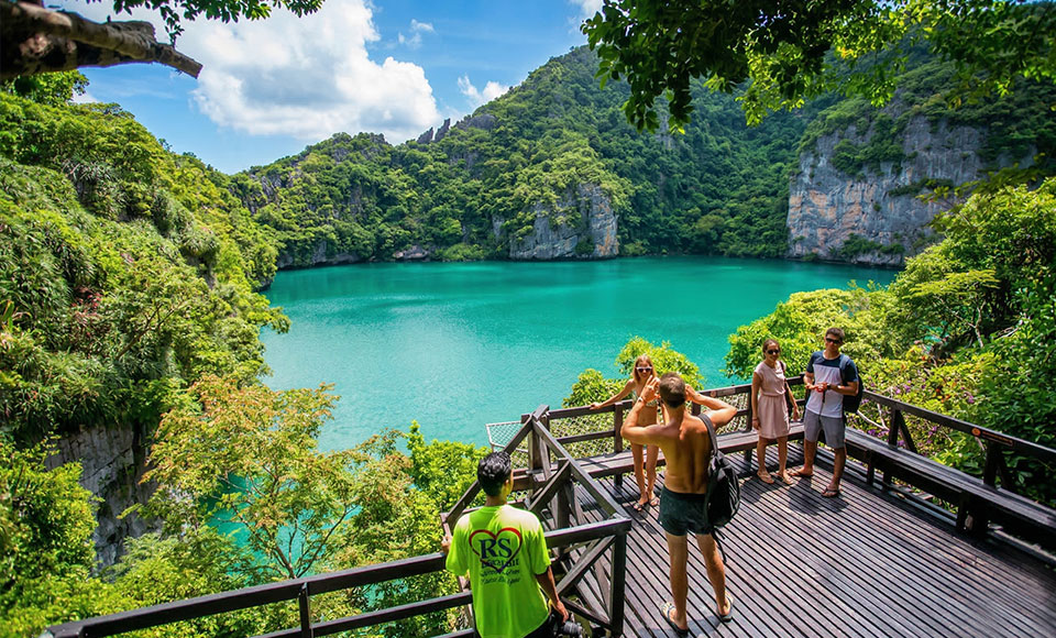 emerald lake emerald lagoon angthong marine park